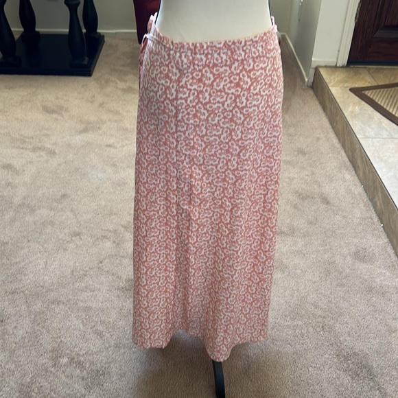 NWOT Wrap skirt - Picture 2 of 6